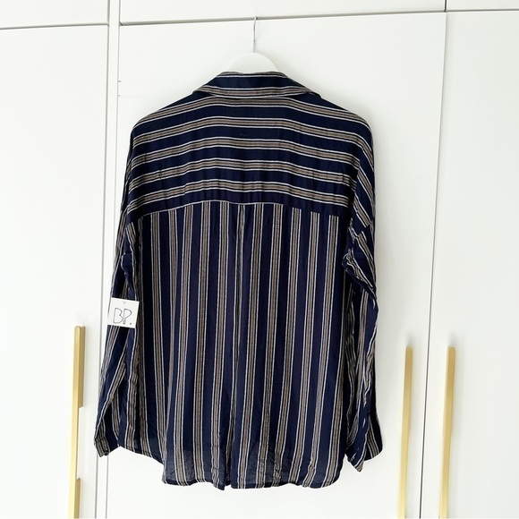 BNWT B.P. Navy Striped Button Down - Picture 6 of 8